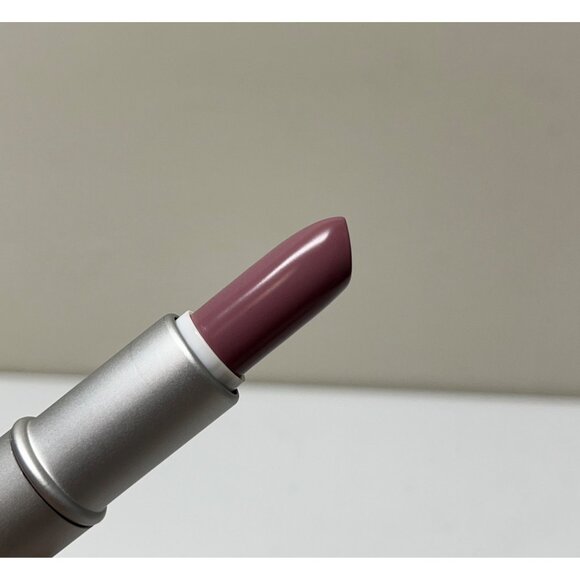 Club Monaco Matte Lipstick in Shade ICON Full Size NEW Discontinued 90s Grunge - Picture 3 of 10